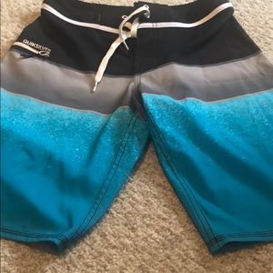 Swim trunks/board shorts